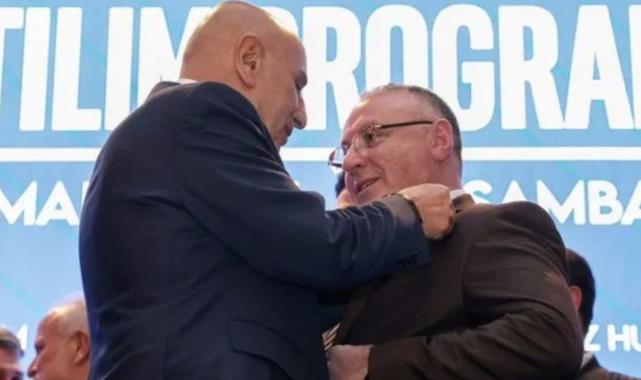 Yeniden Refah Partisi'nde yaprak dökümü! AK Parti'ye katıldılar