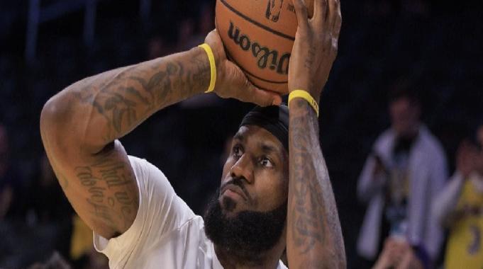 Yok artık LeBron James! NBA tarihine geçti