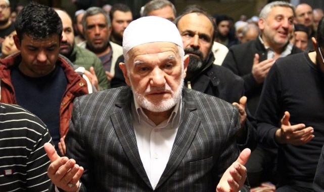 Yurdun dört bir yanında camiler, ilk teravih namazı için doldu