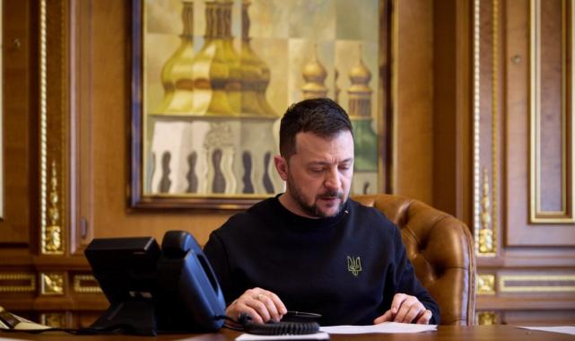 Zelensky ve Miçotakis, savunma iş birliğini görüştü