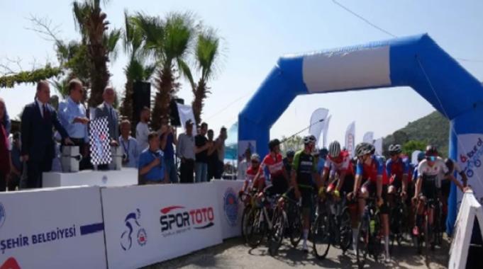 6. Tour Of Mersin Uluslararası Bisiklet Turu Anamur'dan start aldı