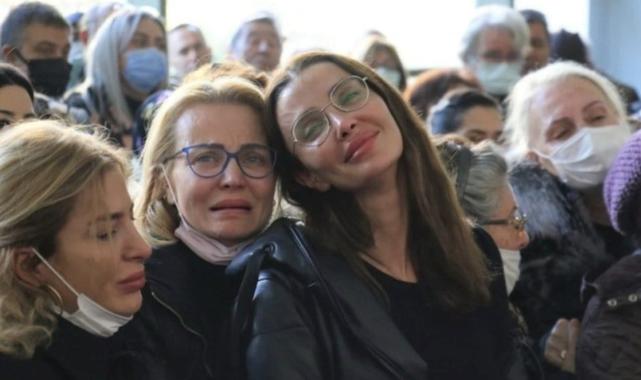 Babasını kazada kaybetti! Özge Ulusoy: 'Yemin ederim hakkını arayacağım'