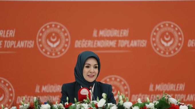 Bakan Göktaş: Koruyucu aile yanında bakımı sağlanan çocuk sayımız 10 bin 84’e ulaştı