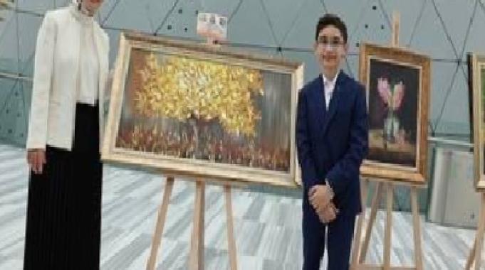 Bakan Göktaş, Şehit Polis Gül’ün Oğlu Talha’nın Sergisini Ziyaret Etti