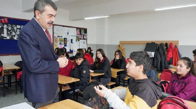 Bakan Tekin, Öğretmen Mülakat ve Atamalarına Yönelik Açıklama Yaptı