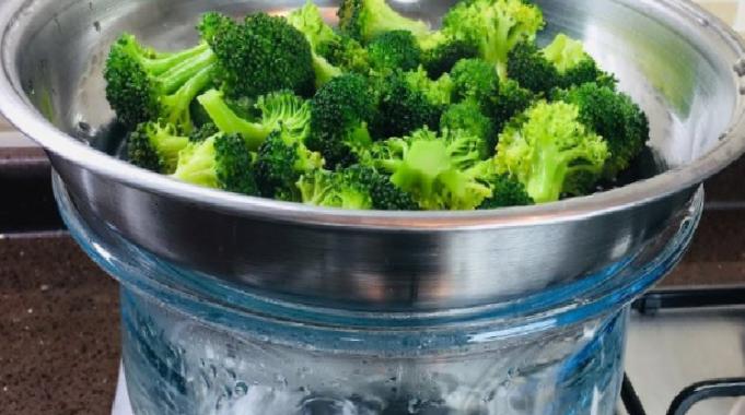 Brokoli 5 dakikadan fazla pişirilmemeli!
