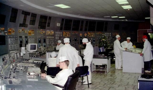 Çernobil felaketinin üzerinden 38 yıl geçti: Savaş bölgesinde acıyla hatırlandı