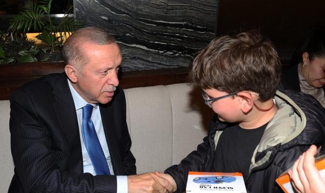 Cumhurbaşkanı Erdoğan, gençlerle bir araya geldi