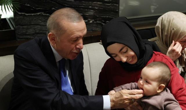 Cumhurbaşkanı Erdoğan, gençlerle bir araya geldi