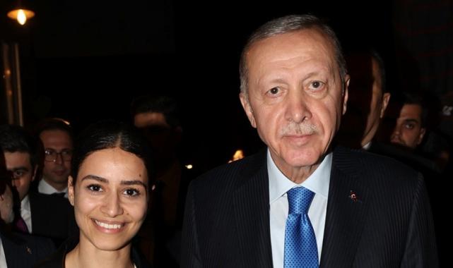 Cumhurbaşkanı Erdoğan, gençlerle bir araya geldi