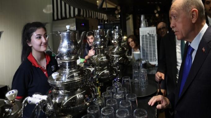 Cumhurbaşkanı Erdoğan, gençlerle bir araya geldi