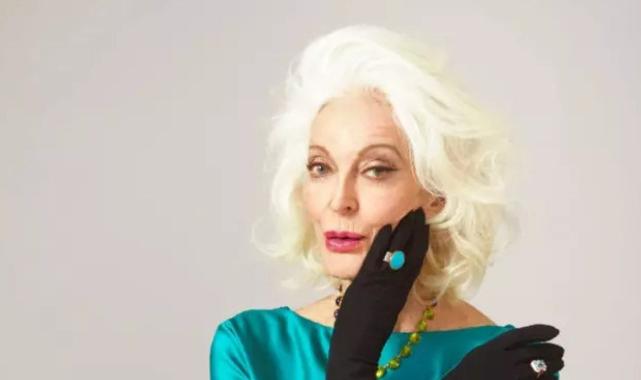 Dünyanın en yaşlı modelinin yaşını duyan inanamıyor! 20’lik modellere taş çıkartıyor…