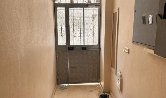 Esenyurt'ta evden çıkmayan kiracı ile ev sahibi kavga etti: 6 yaralı