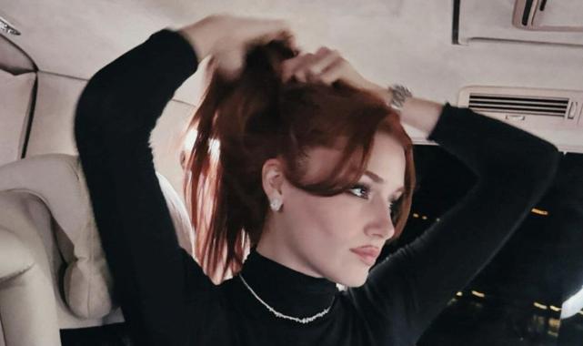 Hande Erçel'den ayrılık iddialarına cevap niteliğinde fotoğraf