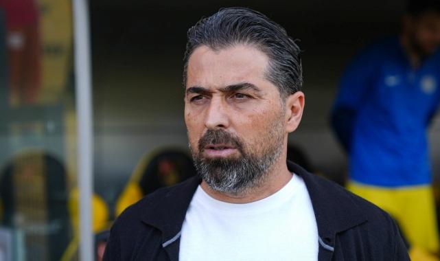 İlhan Palut, Rizespor'da göreve devam edecek şekilde çalışıyor