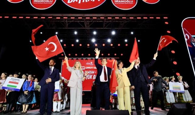 İmamoğlu: Yurtta barış, dünyada barış için hep birlikte, çok çalışacağız