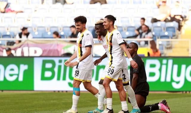 İstanbulspor, Hatayspor'u üç golle geçti