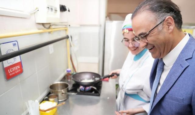 İzmir MEB Gastronomi Festivalinde lezzet şöleni