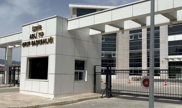 İzmir'de yol kenarında bulunan deri ve yağ parçalarının insana ait olduğu tespit edildi