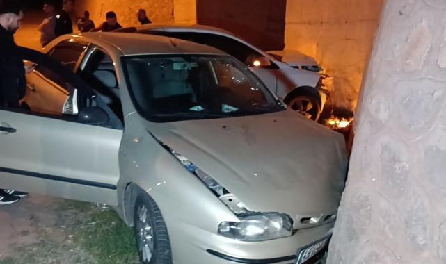 Kırıkkale'de otomobillerin kafa kafaya çarpıştığı kazada 2 kişi yaralandı