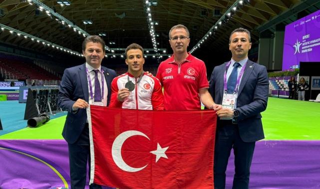 Milli cimnastikçi Adem Asil bronz madalya kazandı