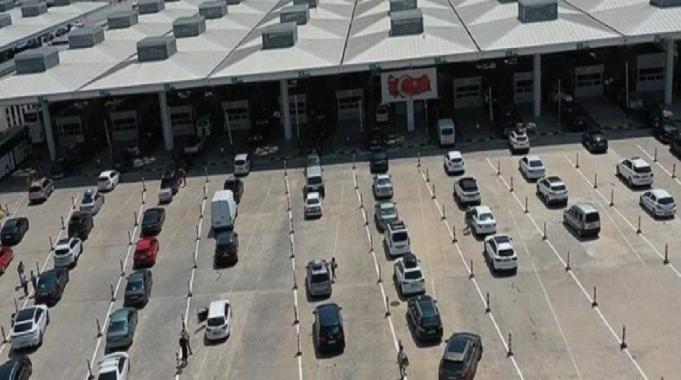 Ramazan Bayramı tatilinde sınır kapılarından 127 bin yolcu çıkış yaptı