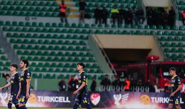 Sahadan çekilen Fenerbahçe'nin cezası belli oldu! Süper Kupa Galatasaray'ın...