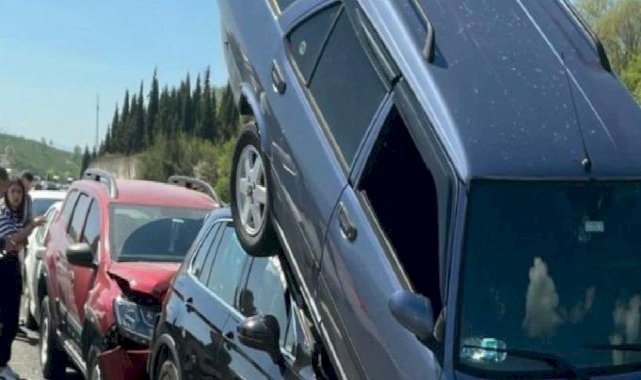 Anadolu Otoyolu Sakarya geçişinde zircirleme kaza! 9 araç çarpıştı: 2 yaralı