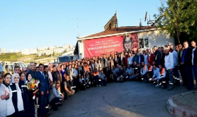 Başkan Kınay, Karabağlar Belediyesi çalışanlarıyla bayramlaştı