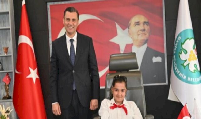 Başkan Zeyrek, makamını Küçük Ceylin’e devretti