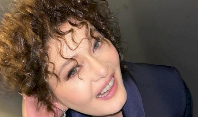İddialı pozlarına yenisini ekledi! Nurgül Yeşilçay'ın lahmacun kombini