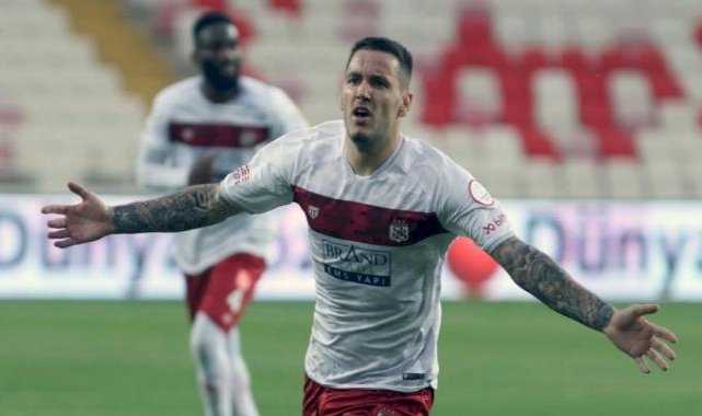 Sivasspor, yenilmezlik serisini 4 maça çıkarttı
