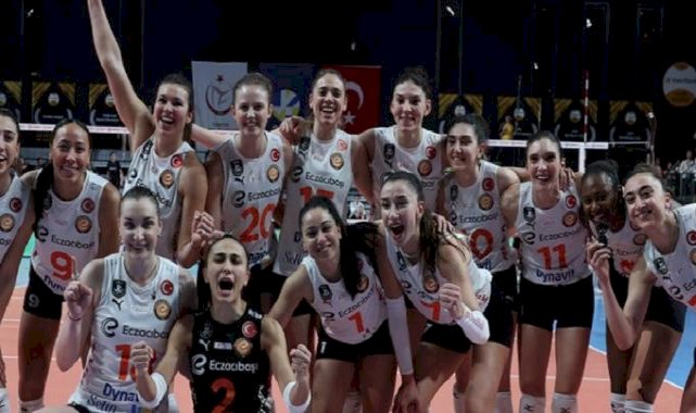 VakıfBank'ı yenen Eczacıbaşı, Sultanlar Ligi'nde finale çıktı