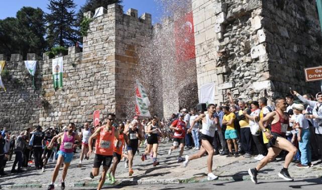 Uluslararası Osmangazi Tarihi Kent Koşusu 1154 sporcunun katılımıyla gerçekleşti