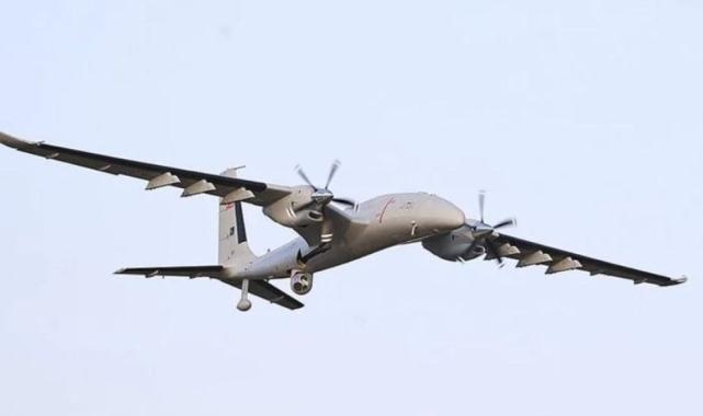 Yunanistan Savunma Bakanı Dendias, Türkiye'nin savunma ürünlerine vurgu yaptı