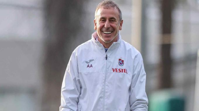 Abdullah Avcı'nın İstanbul deplasmanlarında yüzü gülüyor