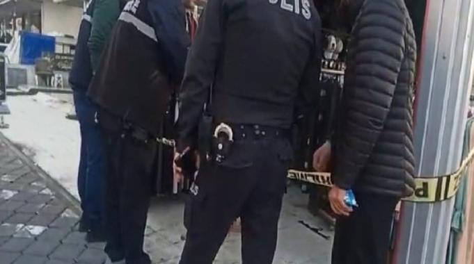 Ankara&#039;da boğazından bıçaklanan kadın ağır yaralandı