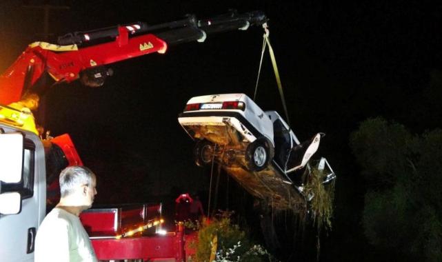 Antalya'da otomobil sulama kanalına düştü: 1'i bebek 2 ölü, 1 kayıp