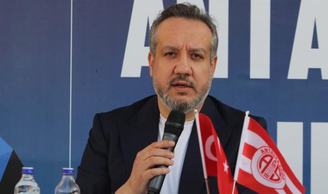 Antalyaspor: Alex de Souza adaylarımızdan birisi