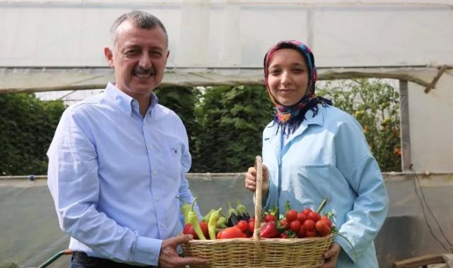 Başkan Büyükakın’dan kadın üreticiye destek