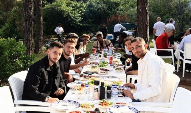 Beşiktaş Kulübü, barbekü partisinde buluştu