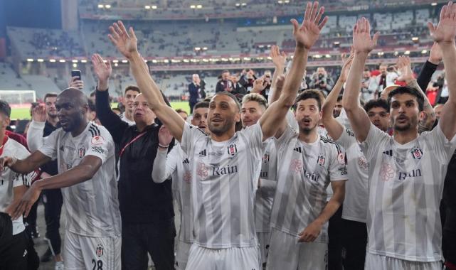 Beşiktaş'ın şampiyonluk anı! Tüm takım büyük sevinç yaşadı