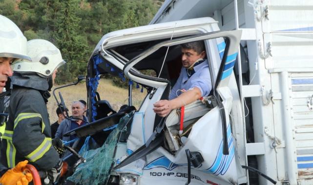 Burdur'da nişan alışverişden dönerken kaza yaptılar: 3 ölü 2 yaralı