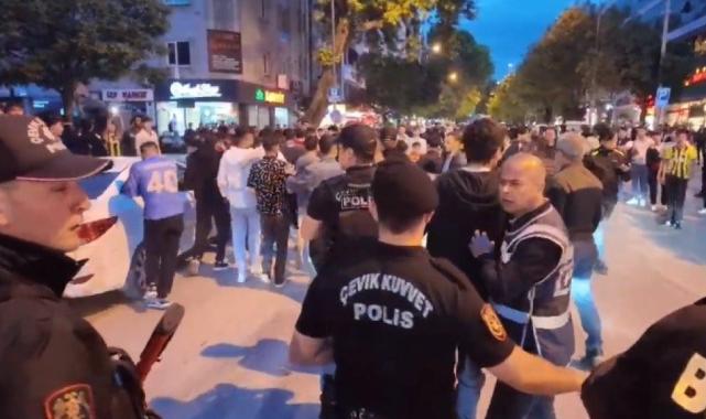 Bursa'da Fenerbahçeliler, Galatasaray taraftarına saldırdı