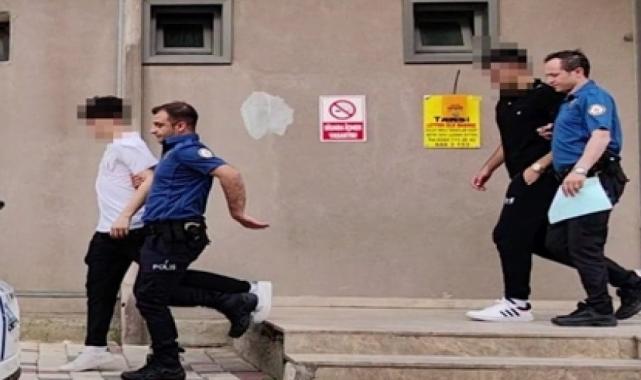 Bursa'da sosyal medya tartışması kavgaya döndü, 14 yaşındaki çocuğun kalbi durdu