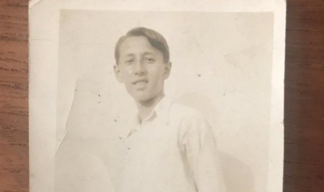 Ceketsiz ölen şair Orhan Veli Kanık'ın 110'uncu doğum yılı