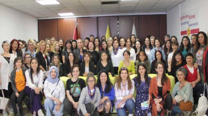 Eğitim Sen : Cinsiyetçi Müfredat!