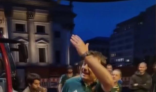 Ergin Ataman’la Fenerbahçeli taraftarlar arasında küfürlü tartışma