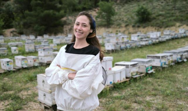 Eskişehir'de turizm sektörünü bıraktı, arıcılıkta uzman oldu