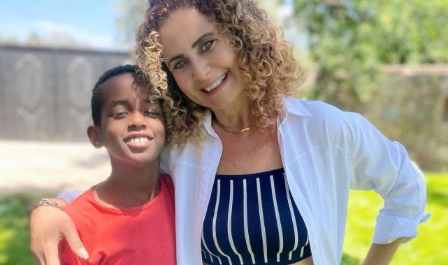 Esra Akkaya'nın Etiyopya'dan evlat edindiği oğlu Can Alex büyüdü! İşte son hali